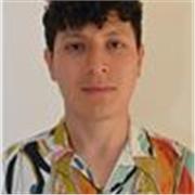 Profesor de ingles para niños y adolescentes. Buena expresión oral y pronunciada