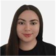 Estudiante de Derecho, cursé bachillerato de sociales con media de 9.8 y pase selectividad con un 11.3