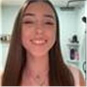 graduada en bachillerato, haciendo la PAU, especialidad humanidades 