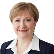 I describe myself as an adaptive, patient, and methodical tutor who focuses on making English accessible to every type of learner,