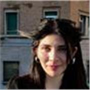 Tutor giovane e con esperienza lavorativa come educatrice presso istituti di scuola primaria e secondaria di primo grado