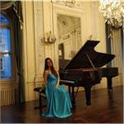 Laureata in conservatorio G.Tartini a Trieste offre lezioni di Pianoforte