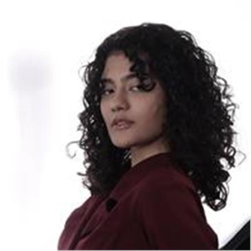 Candidata A Vaga De Professora De Inglês. 19 Anos, Estudante De Letras ...