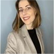 Laureata in Economia e commercio e abilitata Dottore Commercialista