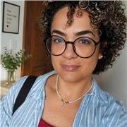 Auxilio nas tarefas de casa,trabalhos escolares e pesquisas.Reforço em todas as matérias. Especialmente leitura e alfabetização