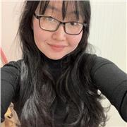 Professeur d'anglais depuis 8 ans, guide Montessori anglophone, assistante de direction, assistante de vie scolaire au collège