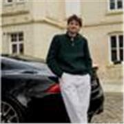 Bac +2 en informatique, je propose des cours pour collégiens et lycéens voulant apprendre l'informatique ou renforcer leur niveau