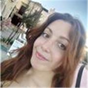 Soy una chica responsable. Dispongo de grado medio en gestión administrativa. 