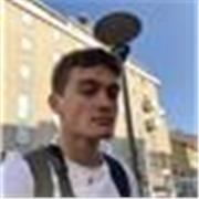 Étudiant en voie de devenir professeur, je suis bilingue anglais-français et je cherche à donner des cours