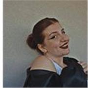 Laureata in Mediazione Linguistica offre Lezioni di Inglese, Spagnolo e Francese per scuole medie e superiori.