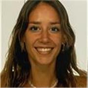 Me puedo adaptar a diferentes materias, entre ellas: inglés, gallego y español. Deportes (yoga, mindfulness, voleibol…) y música 