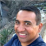 Maestro de matemáticas con más de 20 años de experiencia enseñando a adolescentes y adultos en Venezuela y México