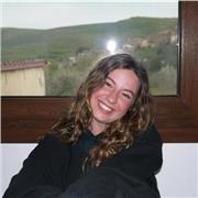 Profesora de refuerzo especializada con 2 años de experiencia en la etapa de la ESO.