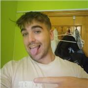 Estudiante de Ingeniería informática con el título de bachillerato y me encanta enseñar