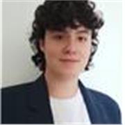 Estudiante titulada con un B2 de Cambridge que estudia filología y quiere ser profesora en un futuro.