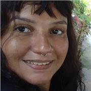 Professora de ciências e Biologia, ensino Origami e música informal