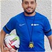 Éducateur sportif, spécialisé dans le football (20 ans de pratique + 4 ans d’enseignement)