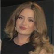 Profesora de español para estudiantes extranjeros. Disponible para todos los niveles y edades.