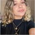 Lise ve yetişkin seviyeleri için İngilizce öğretmenliği yapmaktayım