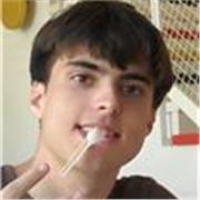 Je suis un étudiant motivé à redonner confiance dans les mathématiques aux collégiens qui souhaitent progresser dans la discipline