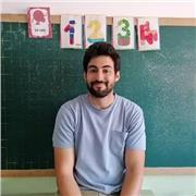 Profesor con magisterio infantil con mención en audición y lenguaje, estoy disponible para dar clases a nivel de primaria, estoy trabajando en un cole y también trabaje en academia