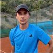 Entrenador de Tenis y Padel para grupos o particular. Clases dinámicas y adaptadas a cada cliente