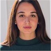 Traductora experta en proyectos internacionales, disponible para el aprendizaje del italiano del español y viceversa. 