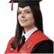 Soy graduada en derecho, cuento con el Master de abogacía y actualmente estoy opositando a fiscalía