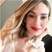 Laureata in Lettere. Disponibile ad insegnare italiano, storia e geografia per i bambini dai 6 anni fino ai 14 anni