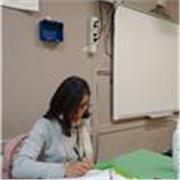 Sono una professoressa che offro lezioni di diritto con metodologia personalizzata in base alle tue necessità. 