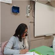 Sono una professoressa che offro lezioni di diritto con metodologia personalizzata in base alle tue necessità.