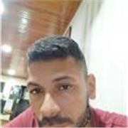 Soy docente de inglés y de economía política soy dinámico me gusta enseñar de una forma que el estudiante pueda hacer su propio aprendizaje significativo