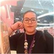 Maestra con experiencia en trabajo con niños con aptitudes sobresalientes