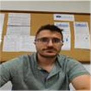 Profesor titulado con experiencia en FP y preparación para selectividad