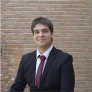 Estudiante irlandés enseña inglés a domicilio y online.