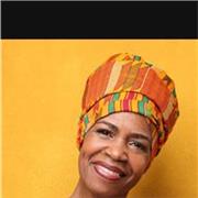 Englische Muttersprachlerin, Lehrerin und Pädagogin mit einem Masterabschluss