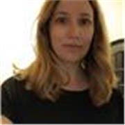 erfahrene Pflegekraft mit Pflegestudium