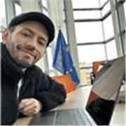 Profesor de ingenieria y diseño. 8 años enseñando en Chile,  ahora enseñando en Barcelona