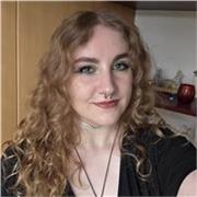 Englisch-Tutorin, unterrichte sowohl Unter- als auch Oberstufe