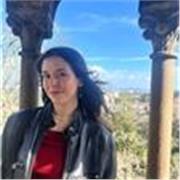 Estudiante de 2° de Psicología en la UAB da clases de lengua (catalán, castellano, inglés), matemáticas y química nivel ESO. 