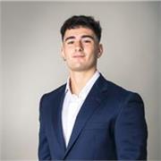 Profesional de la contabilidad con experiencia dando clases y enfoque práctico. Imparto clases a estudiantes de universidad y FP 