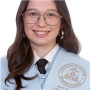 Titulada en Lengua y Literatura Españolas por la USC con 4 años de experiencia en una Academia de estudios.