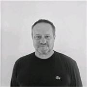 intervenant dans des écoles supérieures sur des sujets nécessitant une maitrise du francais 