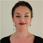 Erfahrene Englischlehrerin bietet praxisnahen Unterricht – flexibel & individuell!