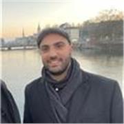 Professeur Universitaire de Biologie à la faculté de médecine et UFR des sciences. Doctorat en physiologie et biochimie. Donne des