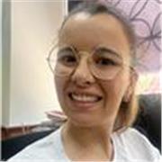 Alegre, empatica, dinámica 
A cualquier perfil que lo necesite 