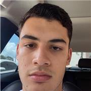 Estudiante de primero de Psicologia dispuesto a ayudar en inglés, matemáticas, piano, literatura, o historia