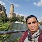 Prpfessional English tutor based in Egypt