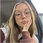 ragazza con attestato cambridge B2 in inglese offre lezioni di grammatica e lessico per ragazzi