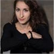 Laureata in Cultura letteraria della Grecia Antica impartisce lezioni di Italiano per madrelingua o parlanti inglese